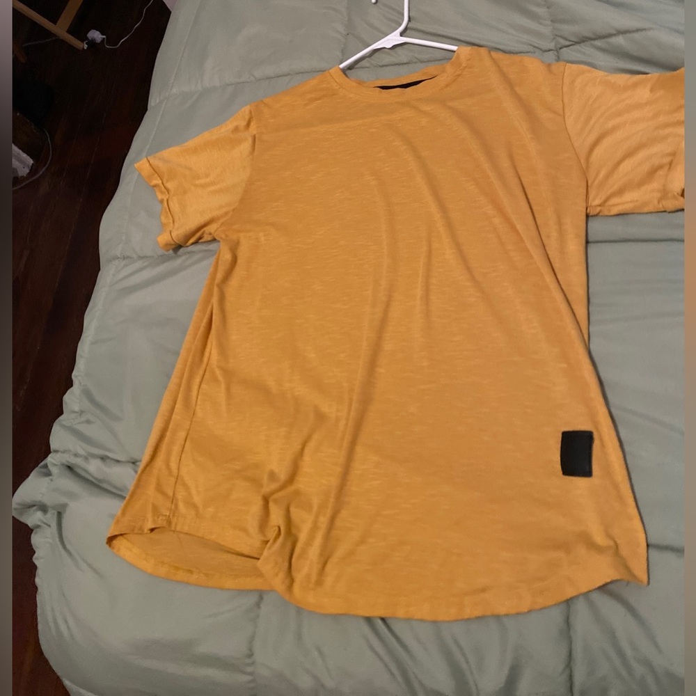 Gold Black Square tailed Tee